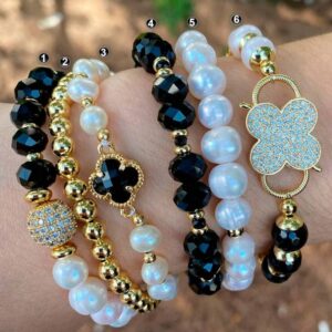 Conjunto de pulseras black flower
